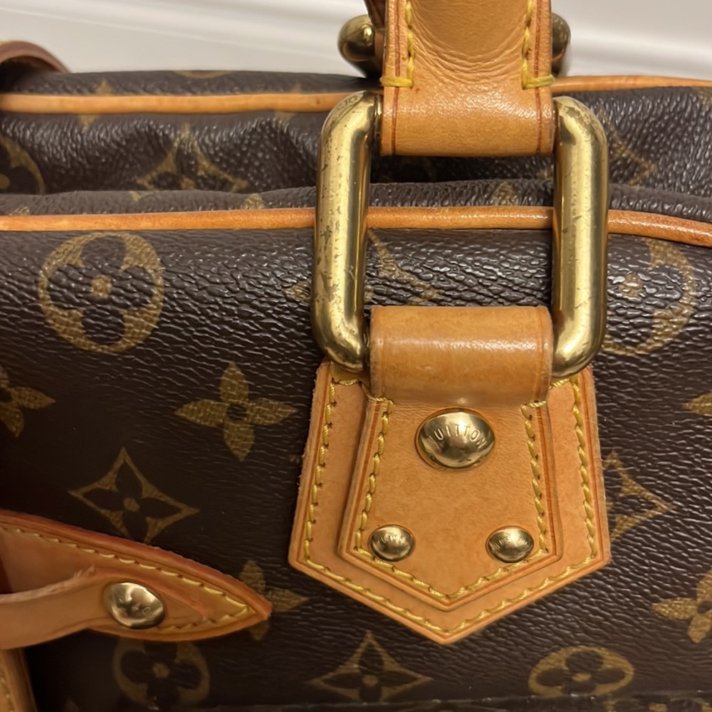 SOLD ✨✨Authentic Louis Vuitton Manhattan - Picture 4 of 15